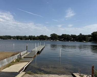 561 Marina Street - Photo Thumbnail 3