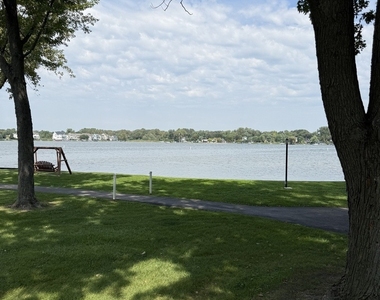 561 Marina Street - Photo Thumbnail 6