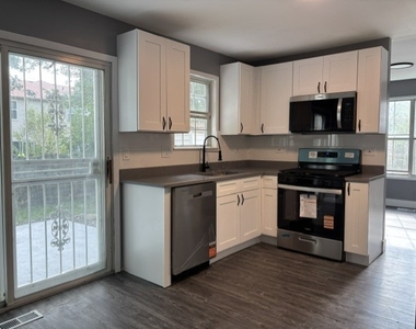 1013 W Briarcliff Road - Photo Thumbnail 7