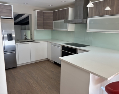 5115 N Mobile Avenue - Photo Thumbnail 2