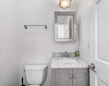 3262 W Armitage Avenue - Photo Thumbnail 14