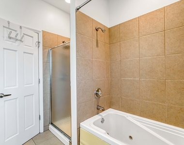 3262 W Armitage Avenue - Photo Thumbnail 15