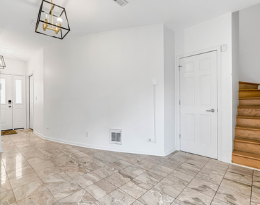 3262 W Armitage Avenue - Photo Thumbnail 5