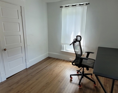 1313 E Washington Street - Photo Thumbnail 12