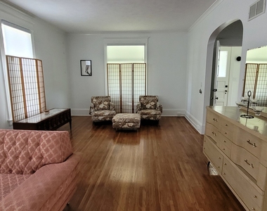 1313 E Washington Street - Photo Thumbnail 2
