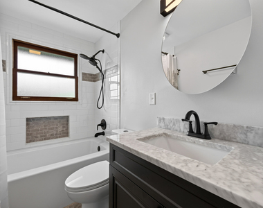 114 S Willow Lane - Photo Thumbnail 6