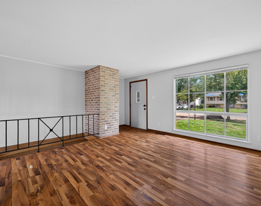 114 S Willow Lane - Photo Thumbnail 4