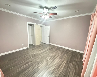5231 Leeland Street - Photo Thumbnail 12