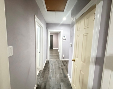 5231 Leeland Street - Photo Thumbnail 8