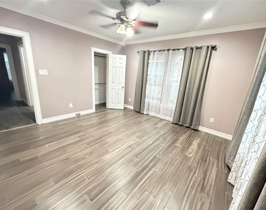 5231 Leeland Street - Photo Thumbnail 10