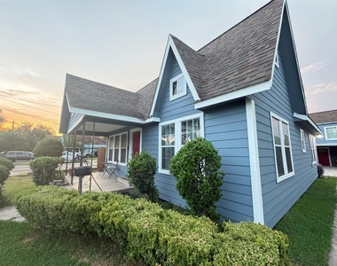 5231 Leeland Street - Photo Thumbnail 2