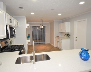 18058 Brooknoll Drive - Photo Thumbnail 20