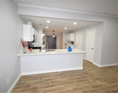 18058 Brooknoll Drive - Photo Thumbnail 19