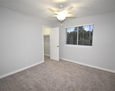 18058 Brooknoll Drive - Photo Thumbnail 38