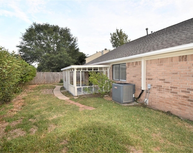 18058 Brooknoll Drive - Photo Thumbnail 10