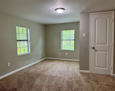 6905 Speaker Street - Photo Thumbnail 16