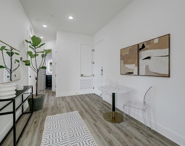 4932 Old Spanish Trail - Photo Thumbnail 4