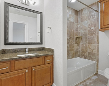 5166 Oasis Park - Photo Thumbnail 17