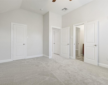 5166 Oasis Park - Photo Thumbnail 16