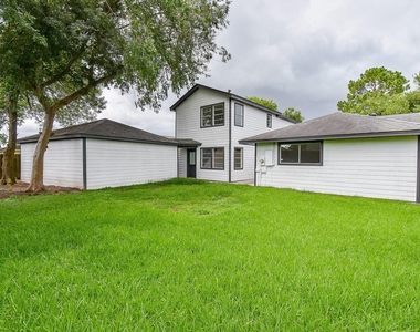1815 Mustang Springs Drive - Photo Thumbnail 31