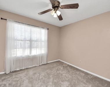 7607 Plumtree Forest Cir Circle - Photo Thumbnail 27