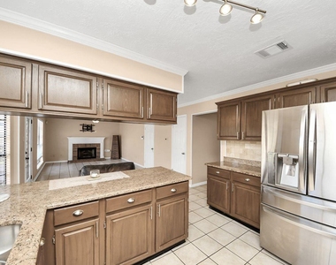 7607 Plumtree Forest Cir Circle - Photo Thumbnail 11