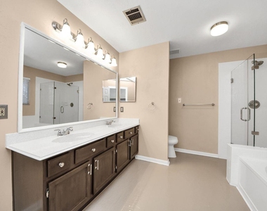 7607 Plumtree Forest Cir Circle - Photo Thumbnail 26