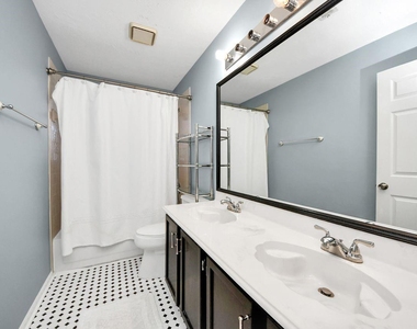 7607 Plumtree Forest Cir Circle - Photo Thumbnail 34