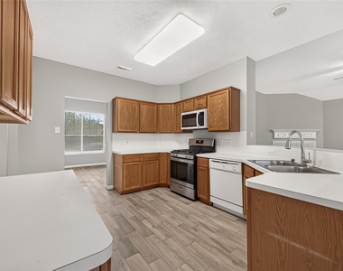 17214 Grey Mist Drive - Photo Thumbnail 8