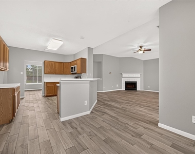 17214 Grey Mist Drive - Photo Thumbnail 5