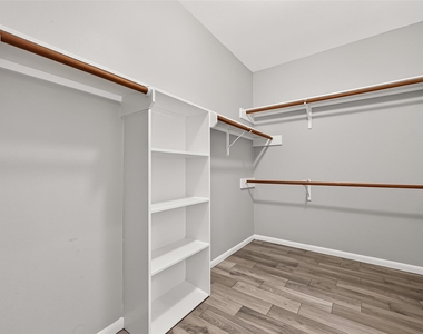 17214 Grey Mist Drive - Photo Thumbnail 15