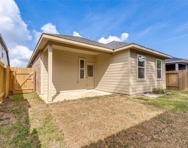 22822 Ephesus Avenue - Photo Thumbnail 11
