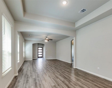 22822 Ephesus Avenue - Photo Thumbnail 2