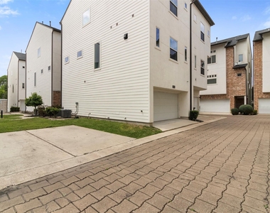 719 Schwartz Street - Photo Thumbnail 18