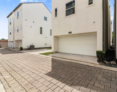 719 Schwartz Street - Photo Thumbnail 17