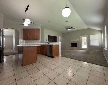 2704 Quail Dove Lane - Photo Thumbnail 8