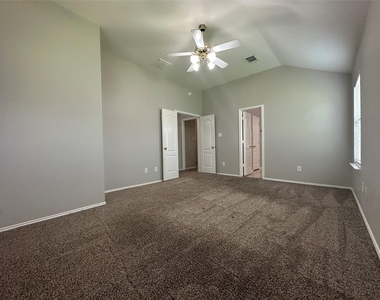 2704 Quail Dove Lane - Photo Thumbnail 14