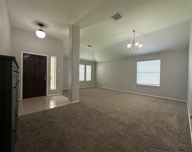 2704 Quail Dove Lane - Photo Thumbnail 6