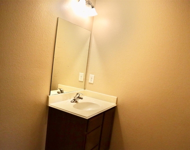 3410 Twin Meadow Lane - Photo Thumbnail 12