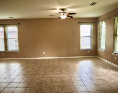 3410 Twin Meadow Lane - Photo Thumbnail 6