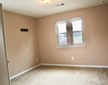 3410 Twin Meadow Lane - Photo Thumbnail 13
