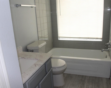 22722 Carter Gate Drive - Photo Thumbnail 10
