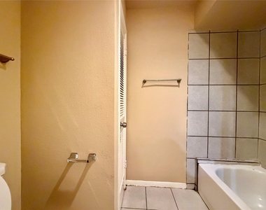 9901 Sharpcrest Street - Photo Thumbnail 14