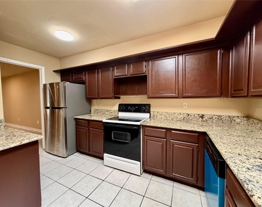 9901 Sharpcrest Street - Photo Thumbnail 8