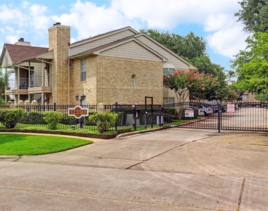 12550 Whittington Drive - Photo Thumbnail 1