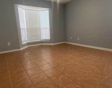 12550 Whittington Drive - Photo Thumbnail 6