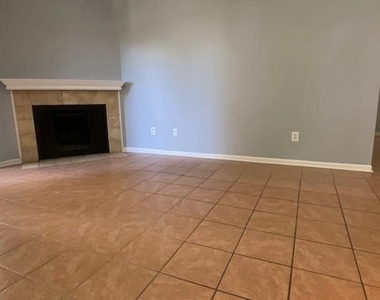 12550 Whittington Drive - Photo Thumbnail 7