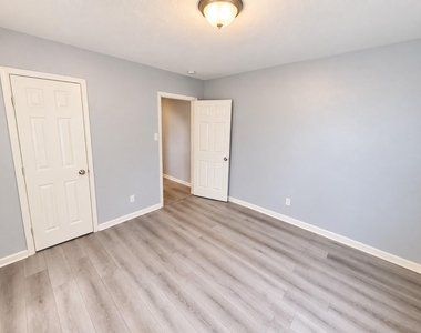4315 Chapman Street - Photo Thumbnail 5