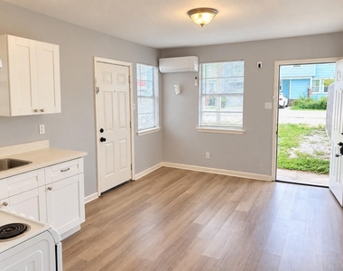 4315 Chapman Street - Photo Thumbnail 2