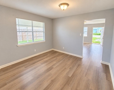 4315 Chapman Street - Photo Thumbnail 3